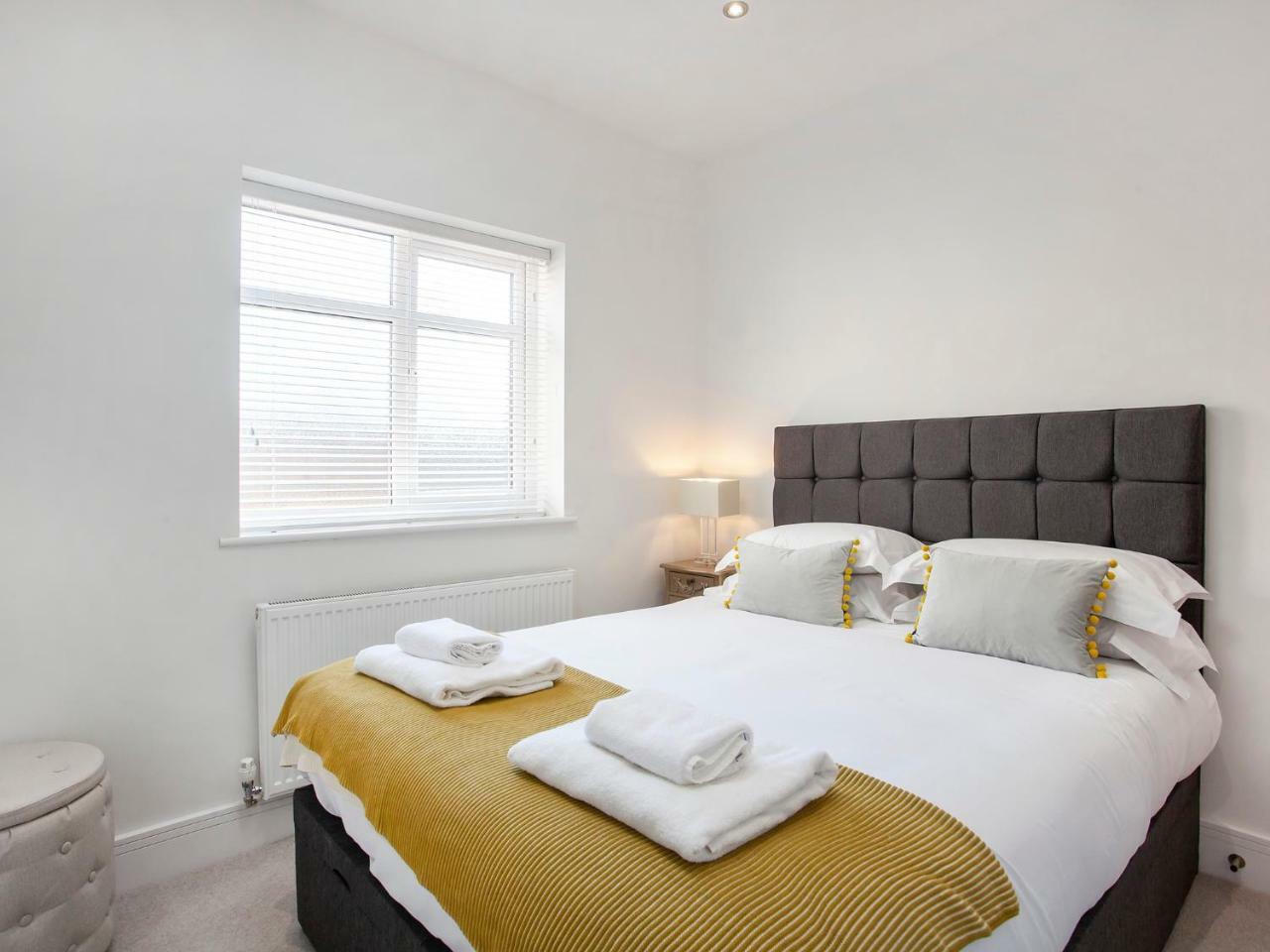 White House Apartments-Free Parking 1 Car Per Apartment York Exterior foto